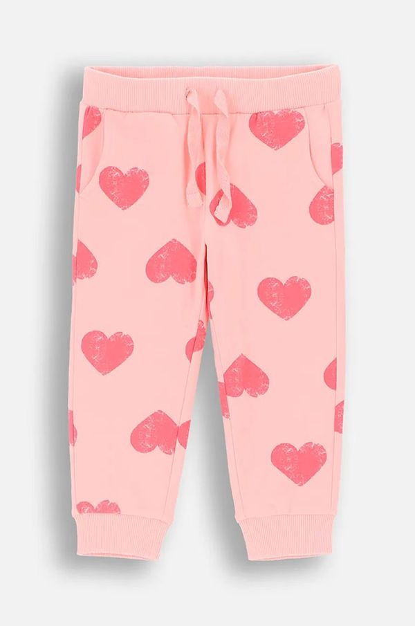 Coccodrillo Pamučni donji dio trenirke za bebe Coccodrillo boja: ružičasta, s uzorkom, HEARTS GIRL NEWBORN