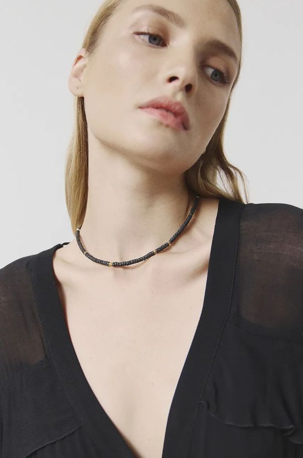 Answear Lab Pozlaćena ogrlica s vulkanskom lavom Answear Lab