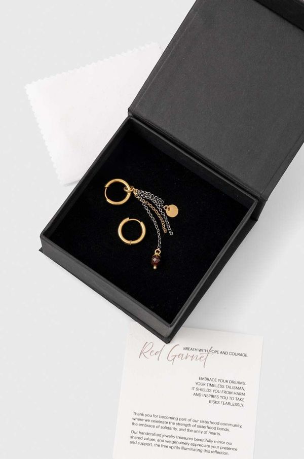 Answear Lab Pozlaćene srebrne naušnice s crvenim granatom Answear Lab