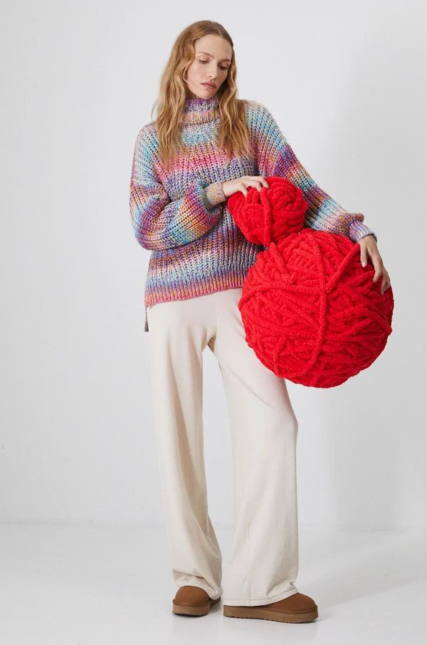 Medicine Pulover Medicine za žene, topli, s dolčevitom