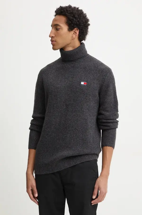 Tommy Jeans Pulover s dodatkom vune Tommy Jeans