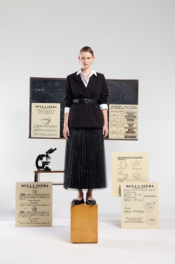 Medicine Suknja Medicine boja: crna, midi, širi se prema dolje