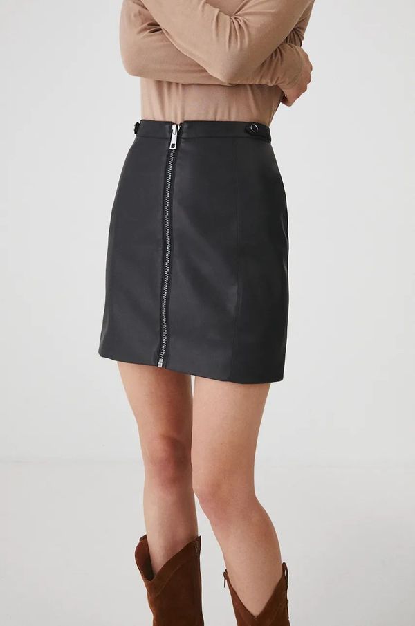 Medicine Suknja Medicine boja: crna, mini, ravna