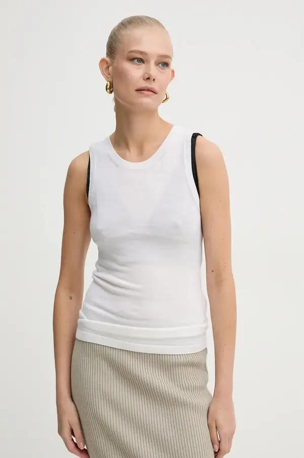 Aeron Vuneni top AERON
