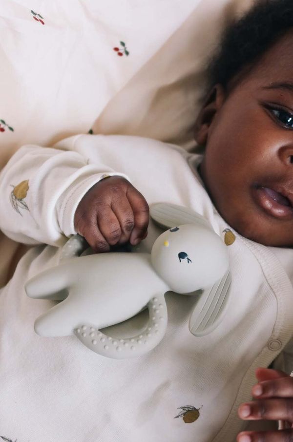 Konges Sløjd Žvakalica za bebu Konges Sløjd TEETH SOOTHER RABBIT