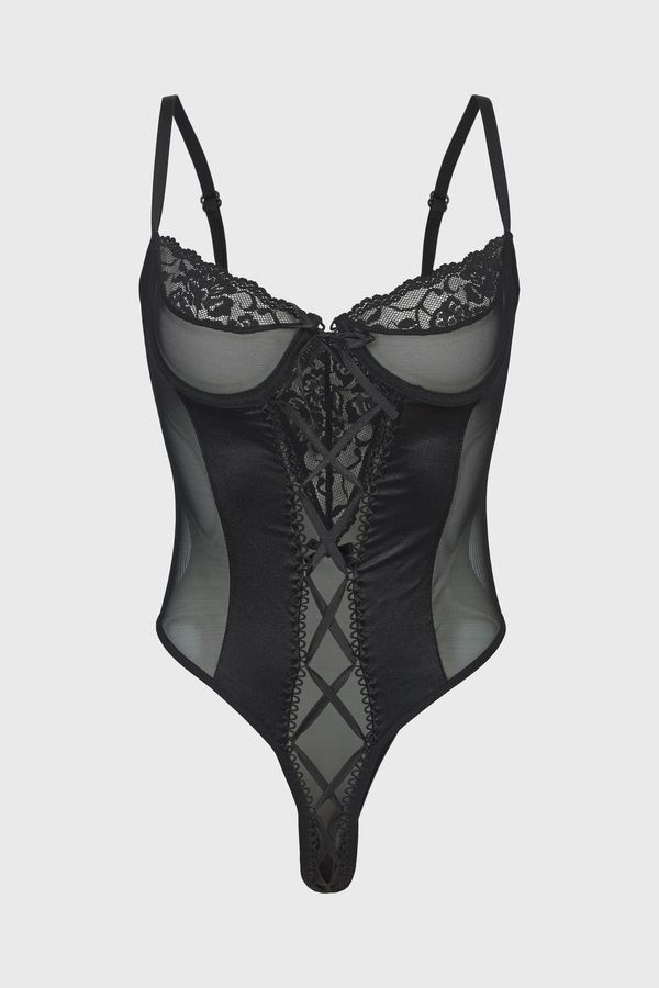 Avanua Erotski bodi Melek