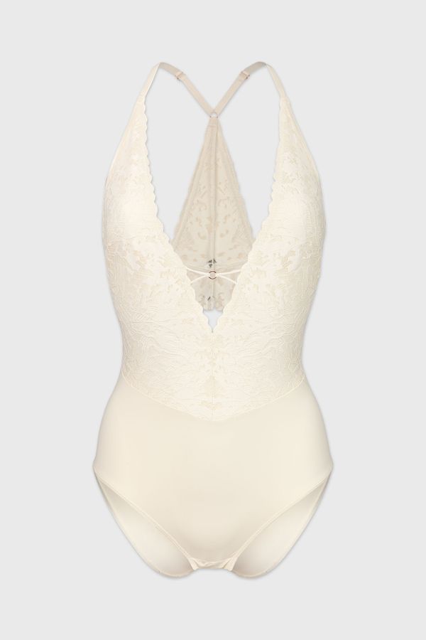 Dorina Erotski bodi Kinsley