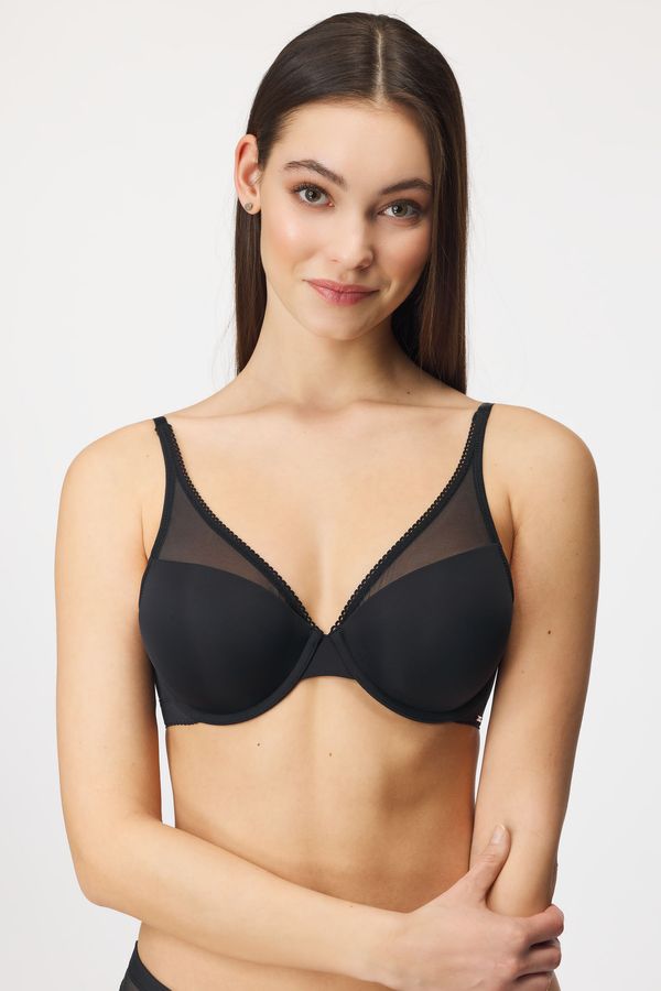 Dorina Grudnjak Karesa Demi podstavljeni