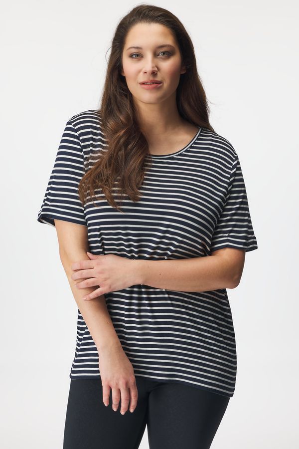 ONLY CARMAKOMA Majica ONLY Carmakoma Nanna