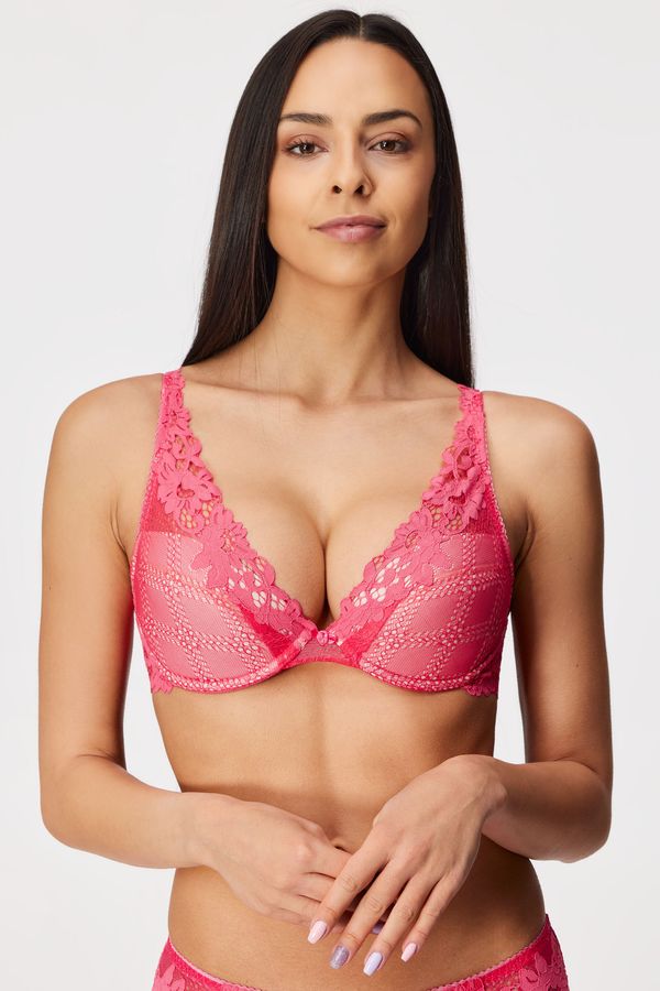 V.I.P.A Ltd Grudnjak Daniella podstavljeni