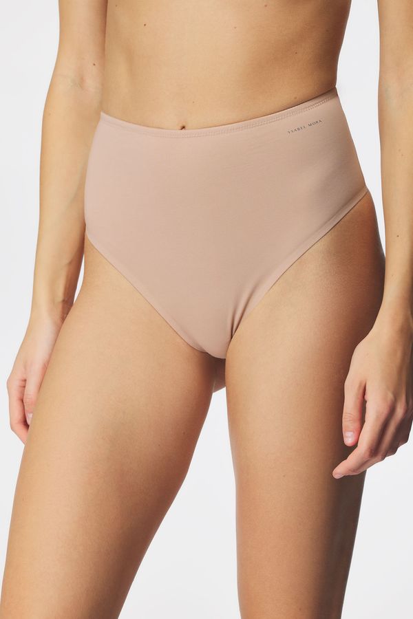 Ysabel Mora Stezne tange Leila