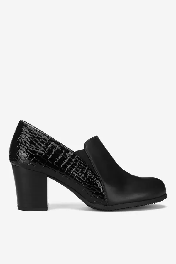 Clara Barson Loaferice