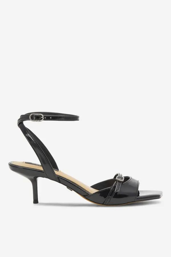 Nine West Sandale
