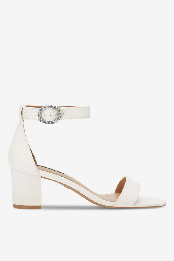 Nine West Sandale