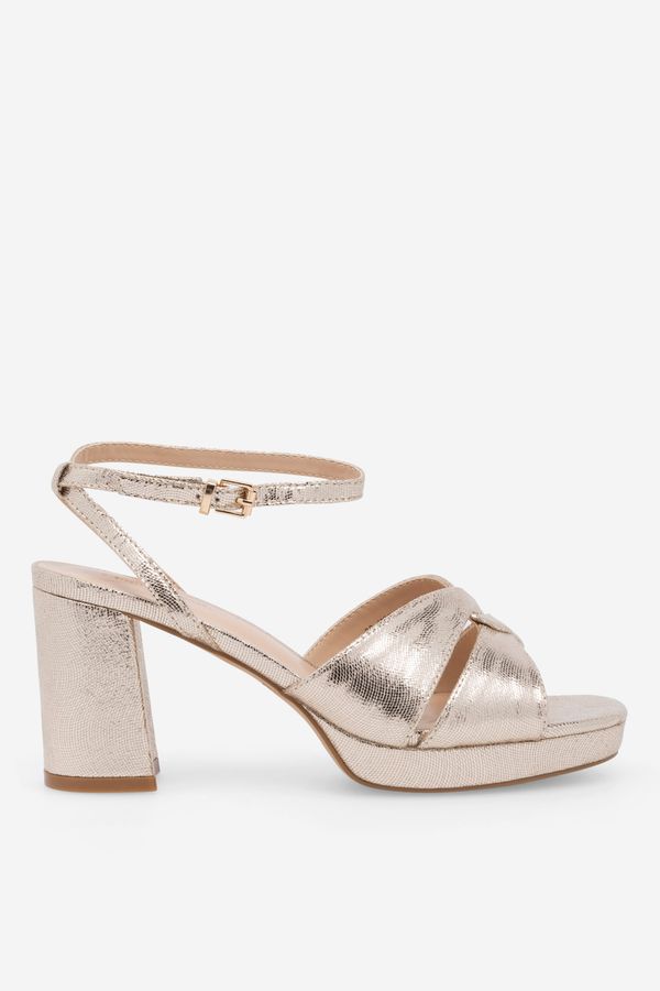 Clara Barson Sandale Clara Barson