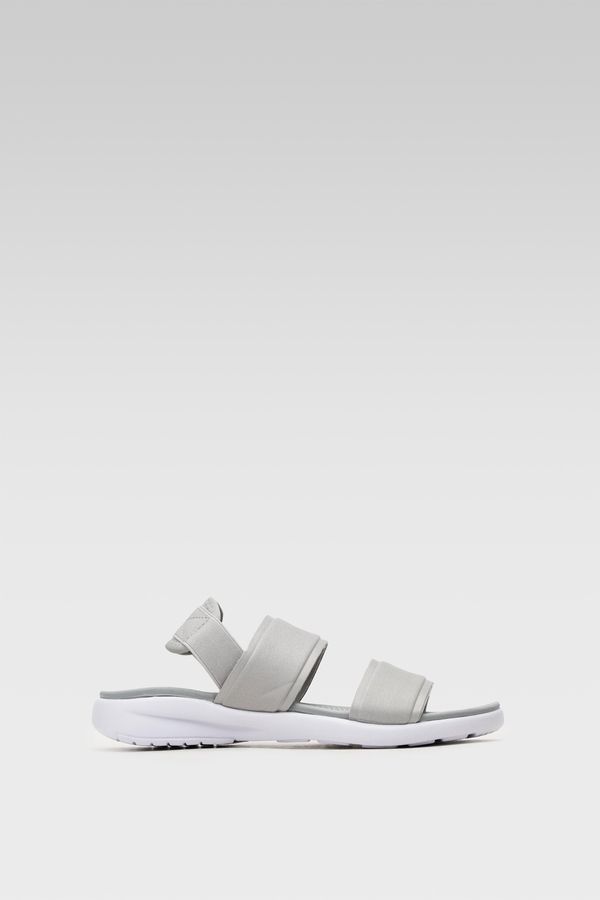 Clara Barson Sandale Clara Barson