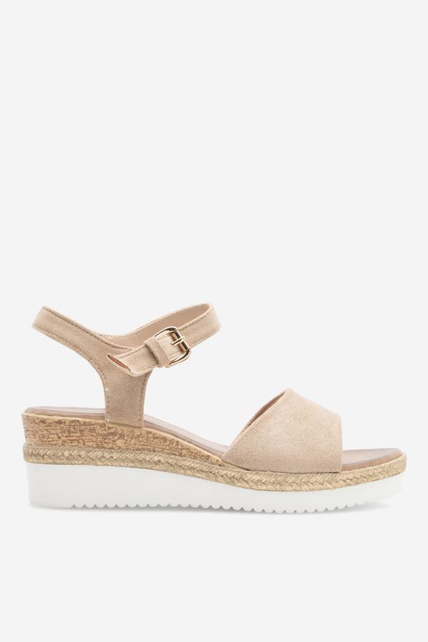 Clara Barson Sandale Clara Barson