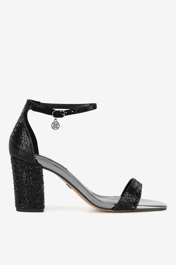 Nine West Sandale