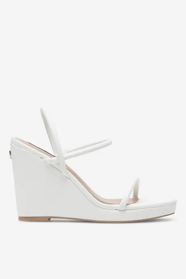 Nine West Sandale