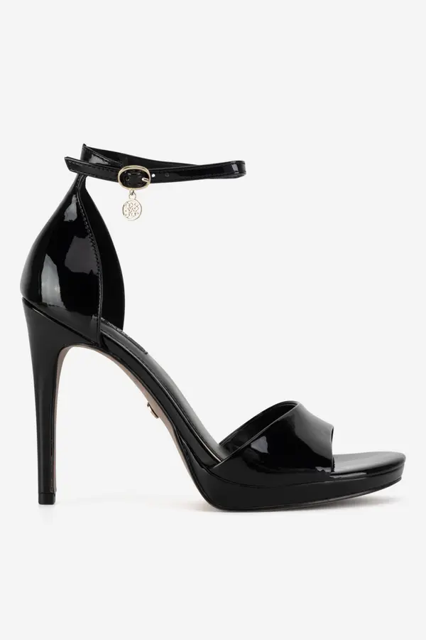 Nine West Sandale