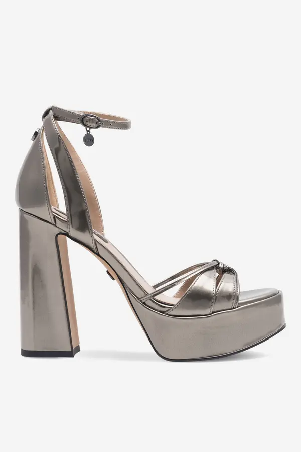 Nine West Sandale