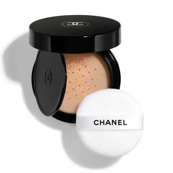 Chanel CHANEL POUDRE UNIVERSELLE LIBRE PUDER U PRAHU PRIRODNOG IZGLEDA. PRENOSIVOM FORMATU Medium Intense 6 g