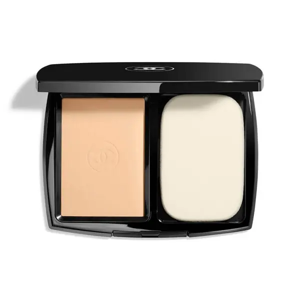 Chanel CHANEL ULTRA LE TEINT POSTOJAN CJELODNEVNO BESPRIJEKORAN KOMPAKTNI PUDER BREFILL 13 g
