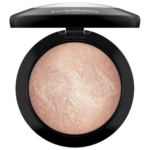 MAC MAC Highlighteri Mineralize Skinfinish Soft And Gentle Highlighter 10 g