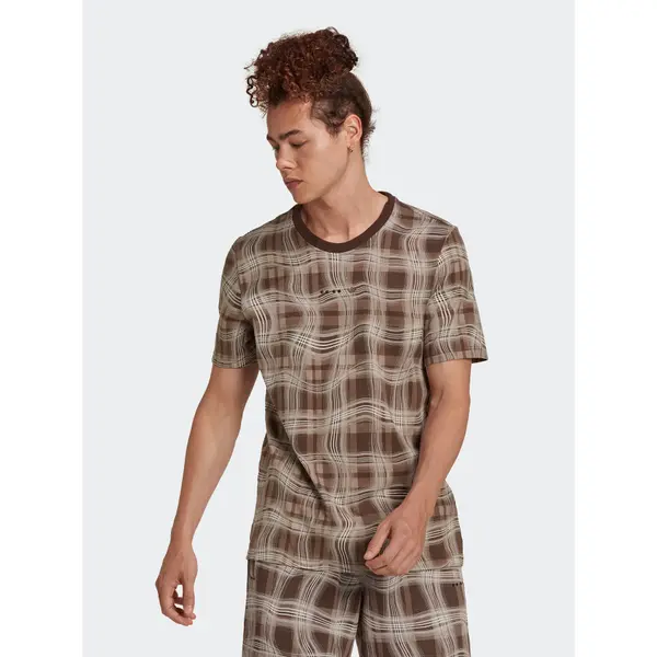 Adidas adidas T-shirt Reveal Allover Print HK2744 Smeđa Regular Fit