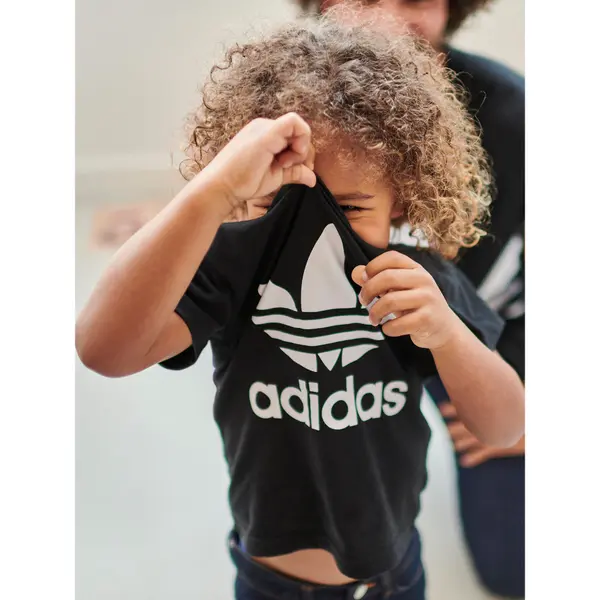 Adidas adidas T-shirt Trefoil DV2829 Crna Regular Fit