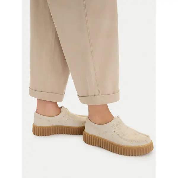Clarks Cipele Clarks Torhill Bee 26186297 Écru