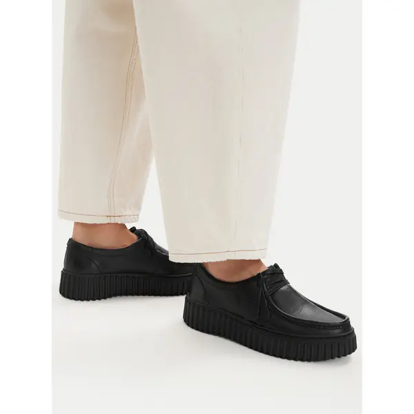 Clarks Cipele Clarks Torhill Bee 26186665 Crna