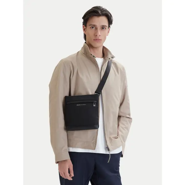 Armani Exchange Crossover torbica Armani Exchange XM002651 AF22656 MC105 Crna