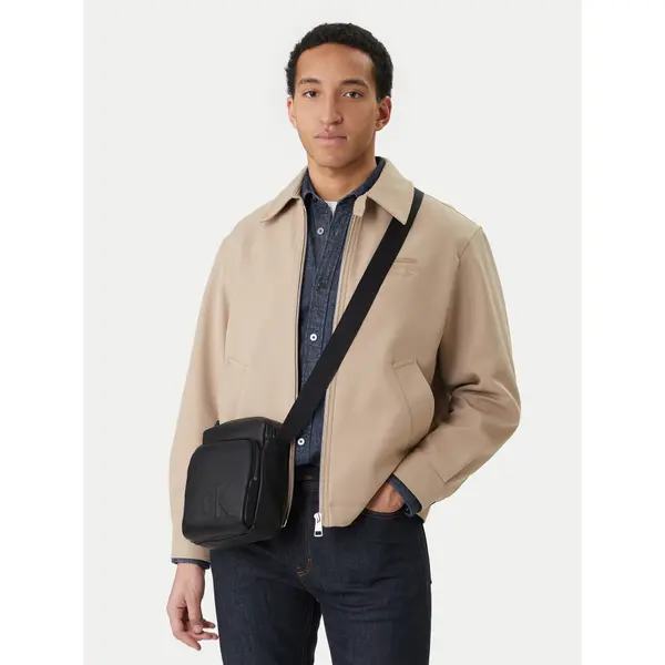 Calvin Klein Crossover torbica Calvin Klein Bold Ck Pocket Reporter LV04D3368G Crna
