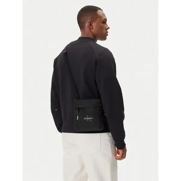 Calvin Klein Crossover torbica Calvin Klein Bold Flatpack LV04D3178G Bež