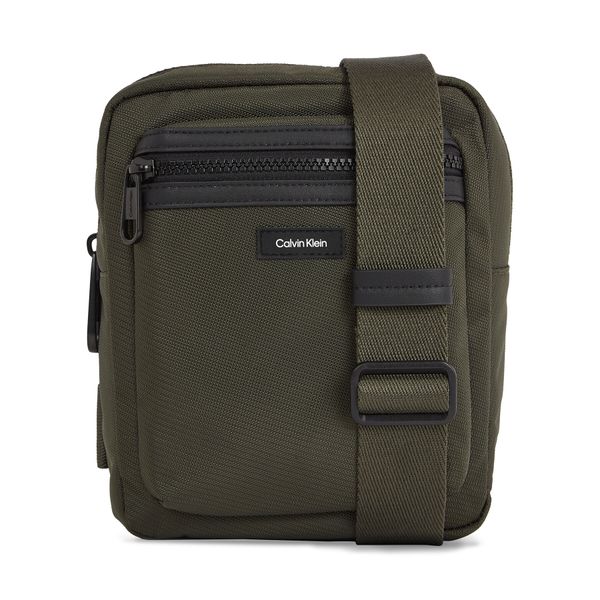 Calvin Klein Crossover torbica Calvin Klein Ck Essential K50K511639 Dark Olive MRZ