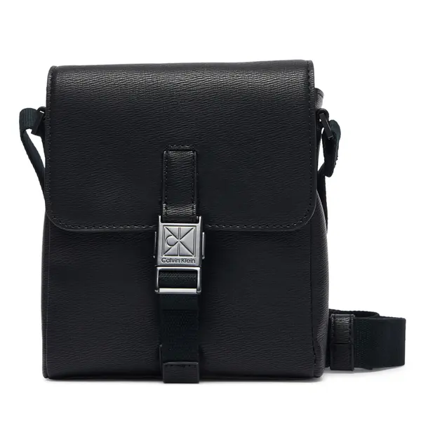 Calvin Klein Crossover torbica Calvin Klein Emblem Hw Flap Reporter LV04D3506G Crna