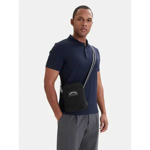 Calvin Klein Crossover torbica Calvin Klein Graphic Capsule Reporter LV04D3346G Crna