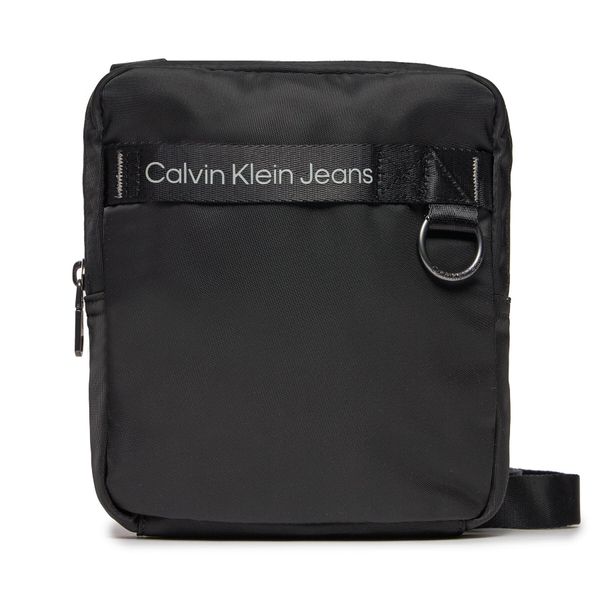 Calvin Klein Jeans Crossover torbica Calvin Klein Jeans Urban Explorer Reporter I8 K50K509817 Crna
