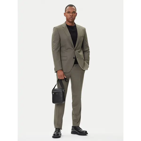 Calvin Klein Crossover torbica Calvin Klein Raised Reporter LV04D3160G Crna