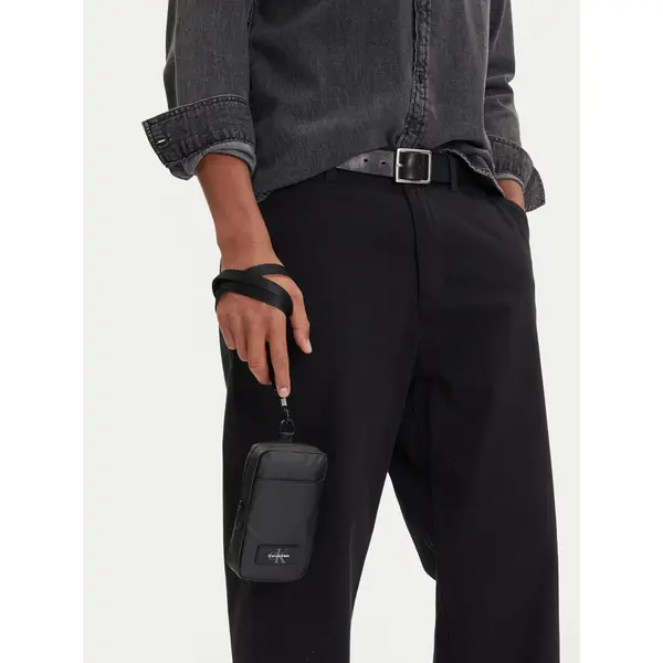 Calvin Klein Crossover torbica Calvin Klein Utility Phone Crossbody LV04D1136G Crna