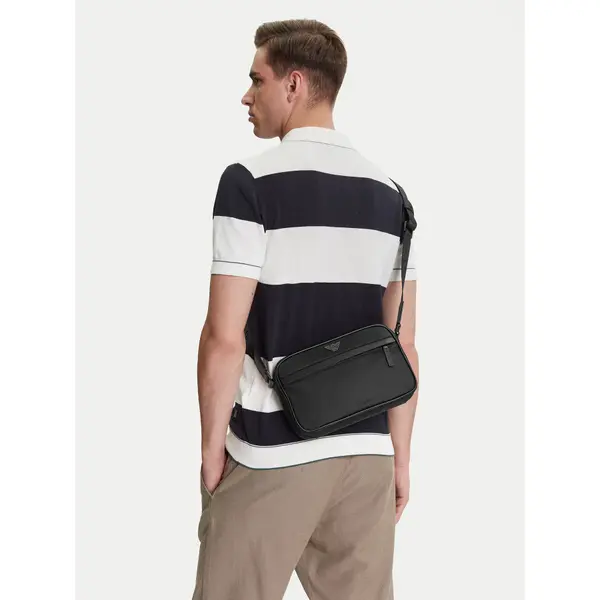 Emporio Armani Crossover torbica Emporio Armani EM001803 AF13454 UC001 Crna