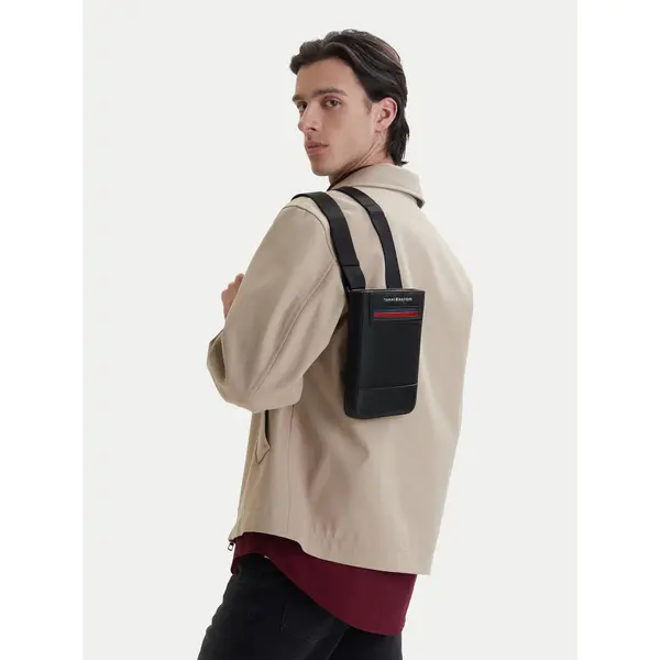 Tommy Hilfiger Crossover torbica Tommy Hilfiger Th Foundation Mini Crossover AM0AM14157 Crna