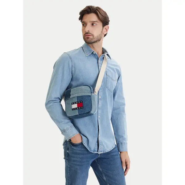 Tommy Jeans Crossover torbica Tommy Jeans Tjm Denim Patchwork Reporter AM0AM14287 Plava