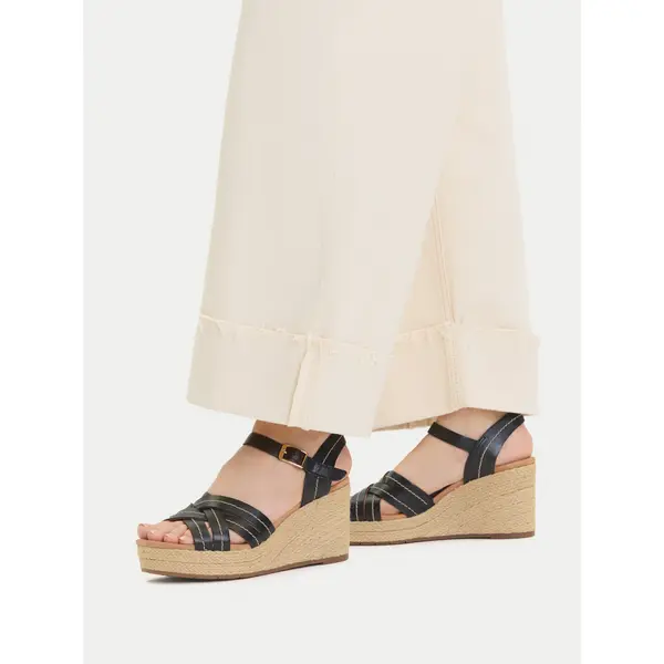 Clarks Espadrile Clarks Sabina Strap 26181462 Crna