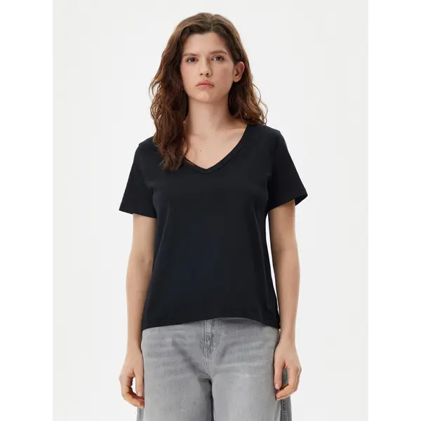 Gap Gap T-shirt 740140-03 Crna Regular Fit