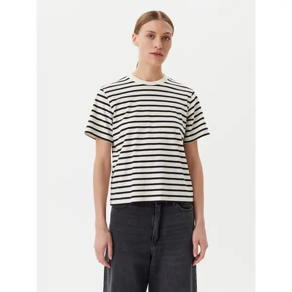 Only ONLY T-shirt Livina 15272227 Bež Regular Fit
