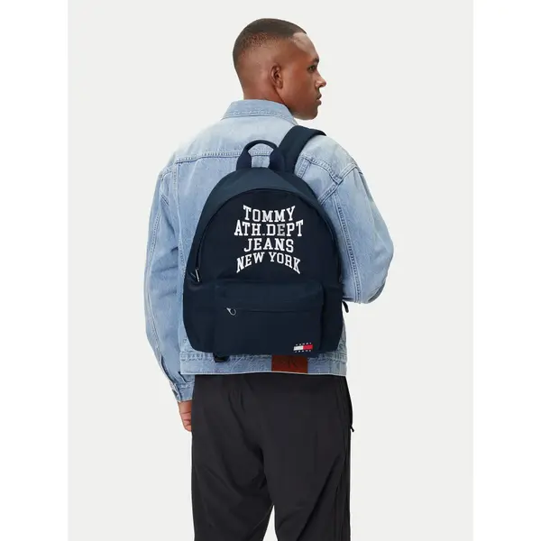 Tommy Jeans Ruksak Tommy Jeans Tjm Multi Graphic Dome Backpack AM0AM13730 Tamnoplava
