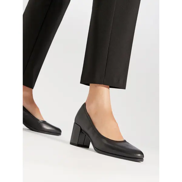 Clarks Salonke Clarks Freva 55 Court 261709644 Crna
