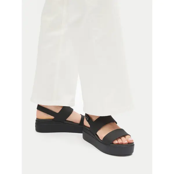 Crocs Sandale Crocs Brooklyn Low Wedge W 206453 Crna